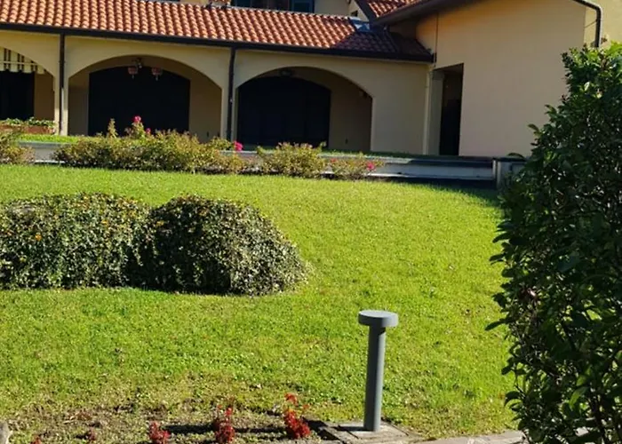 Con Giardino Vicino E Milano Апартаменты Guanzate